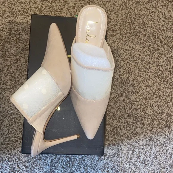 Lulus  Tristan Shoe - Picture 2 of 3